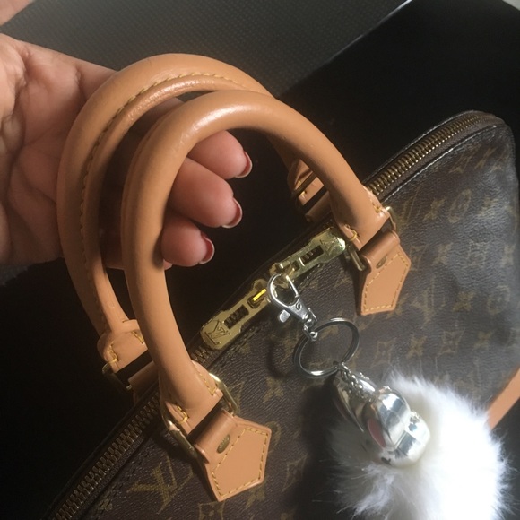 💯%Authentic Louis Vuitton Alma preloved ❤️❤️❤️😘 - Picture 4 of 8